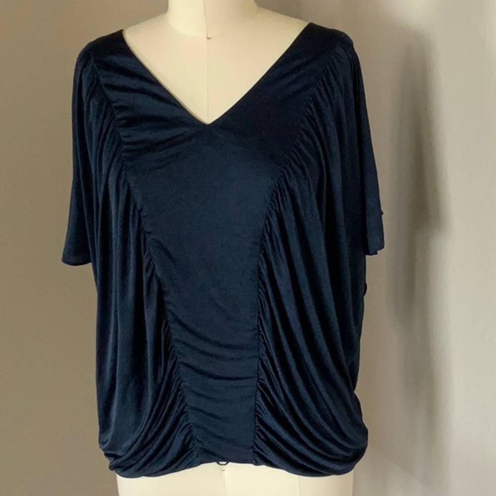 BCBGMaxazria Blue batwing v-neck polyester top, Sz M